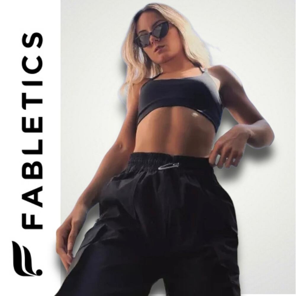 Fabletics NWT Heights Cargo Pant Utility Black Drop in Active Edit - Picture 3 of 9
